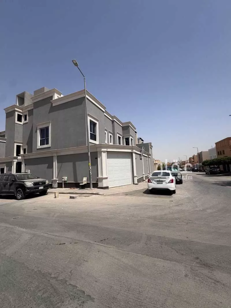 8 bedroom villa in Al Rabie, Riyadh 5