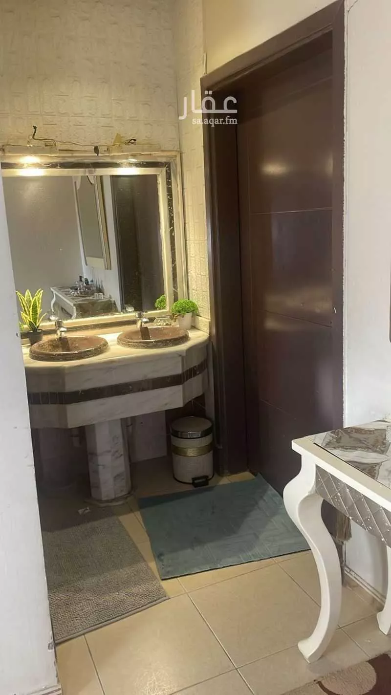 7 bedroom apartment in Al Yasmin 5