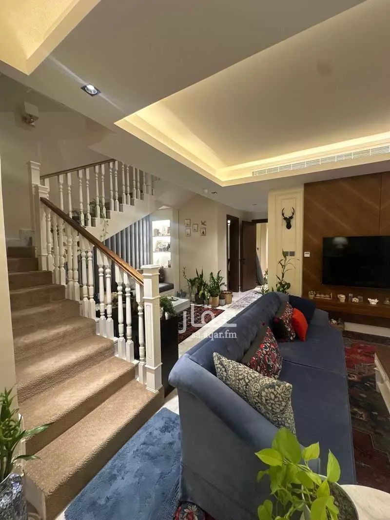 فيلا 4 غرف في العارض 3