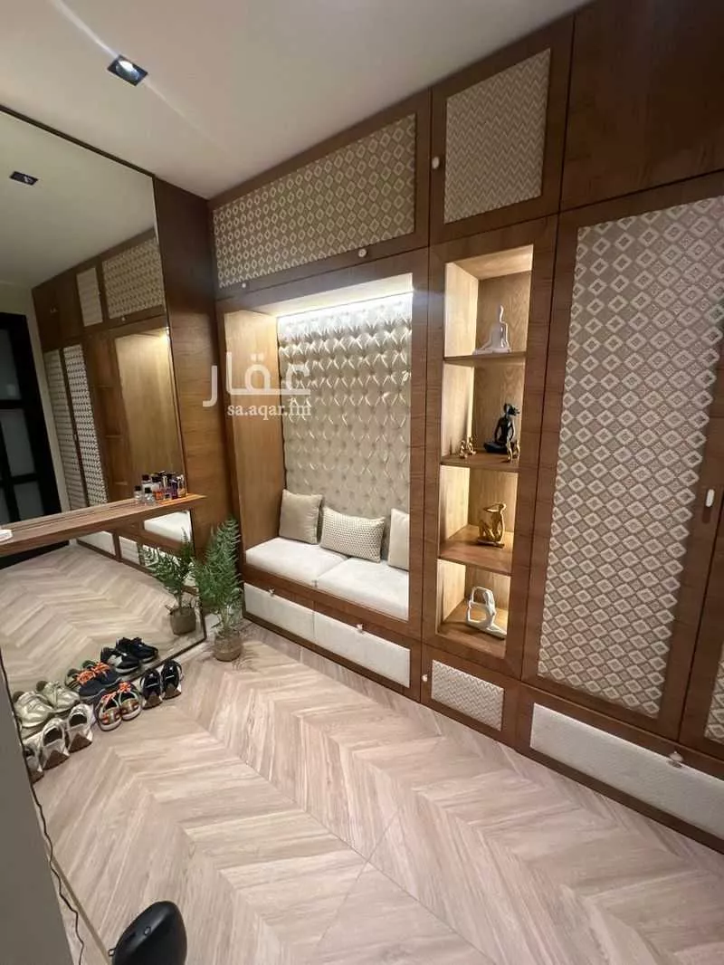 فيلا 4 غرف في العارض 4