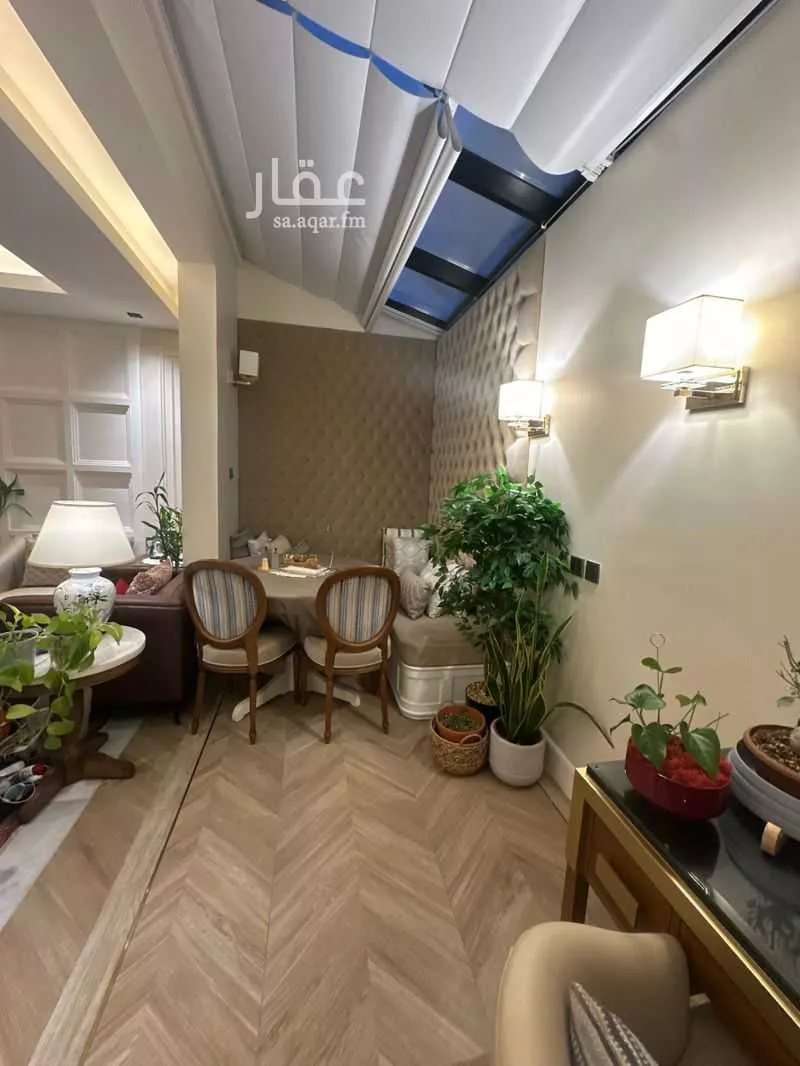 فيلا 4 غرف في العارض 1