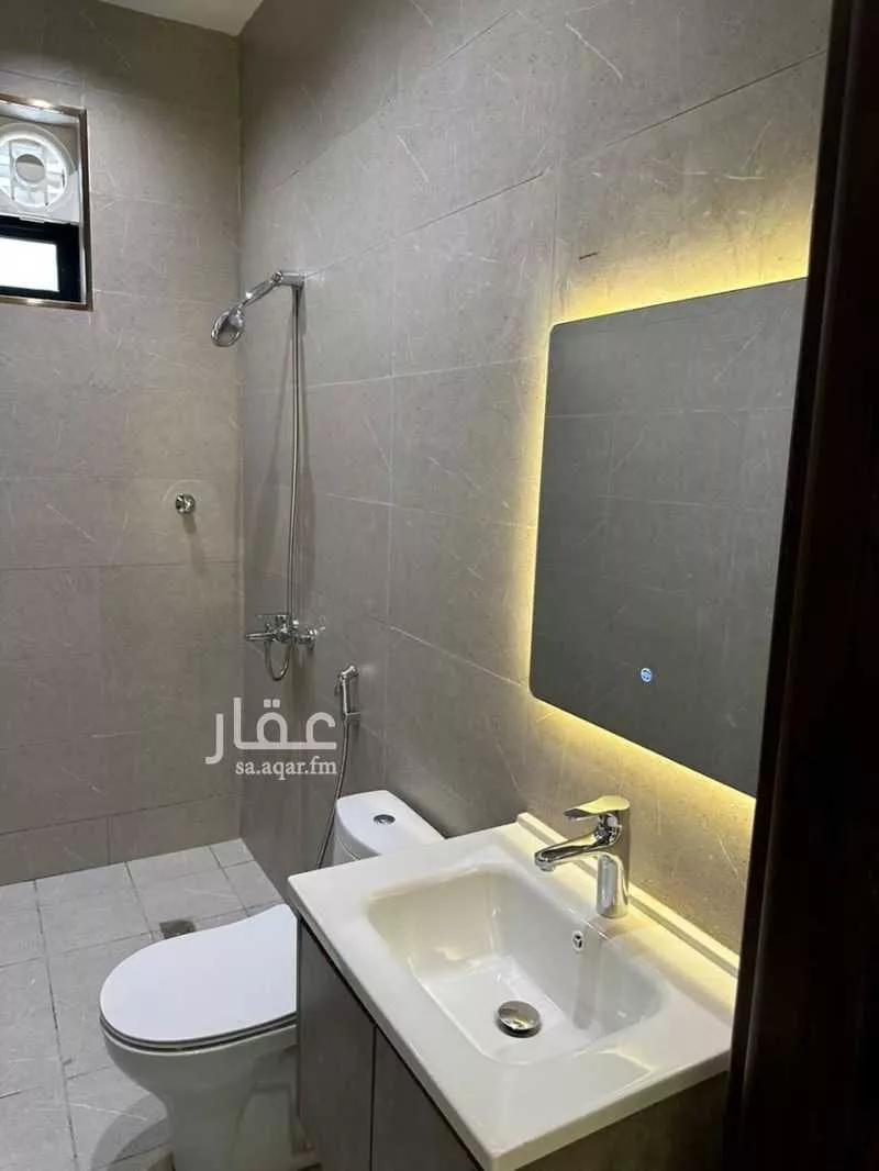 4 bedroom apartment in Az Zomorod, Jeddah 4
