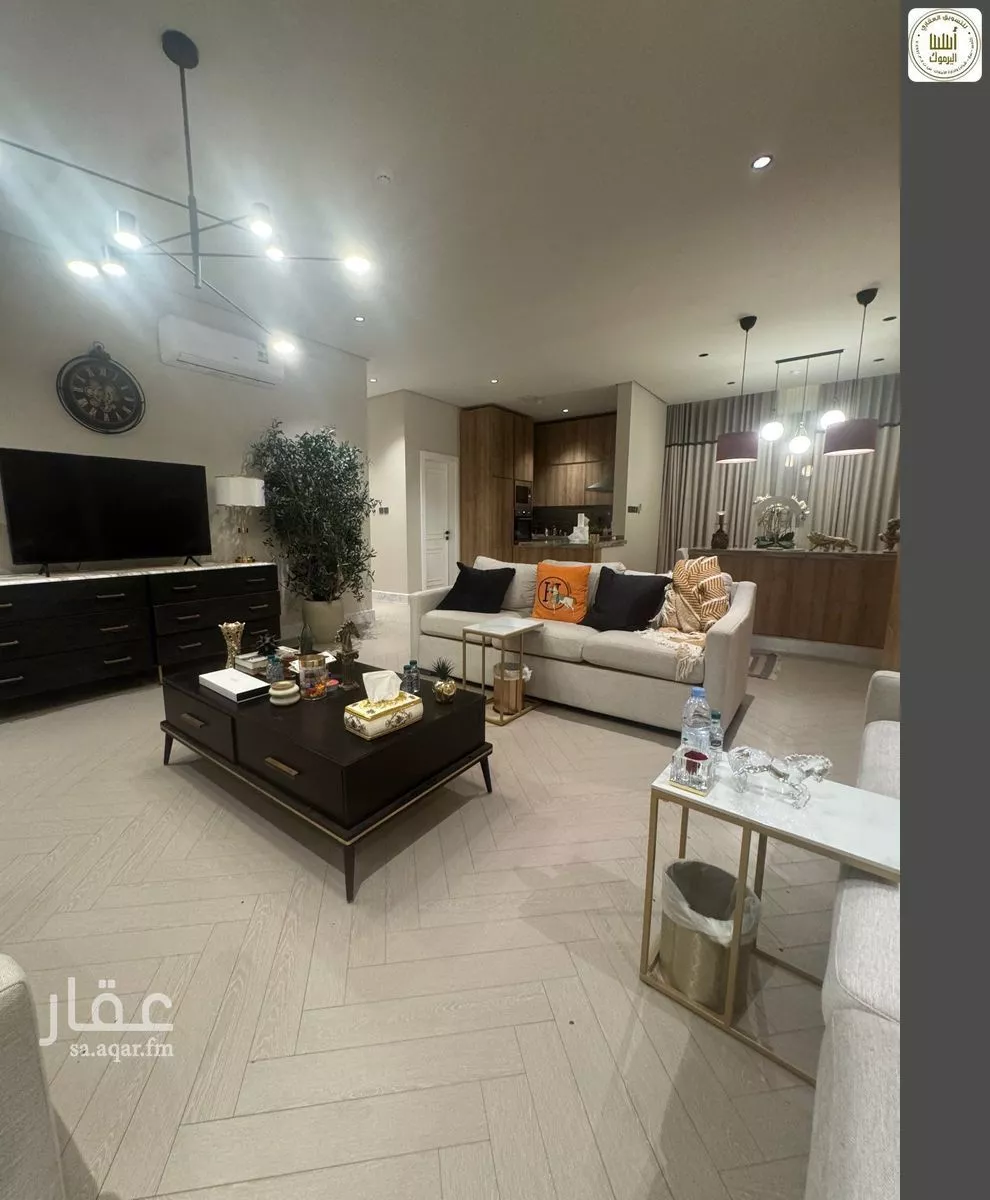 4 bedroom apartment in Ishbiliyah, Riyadh 7