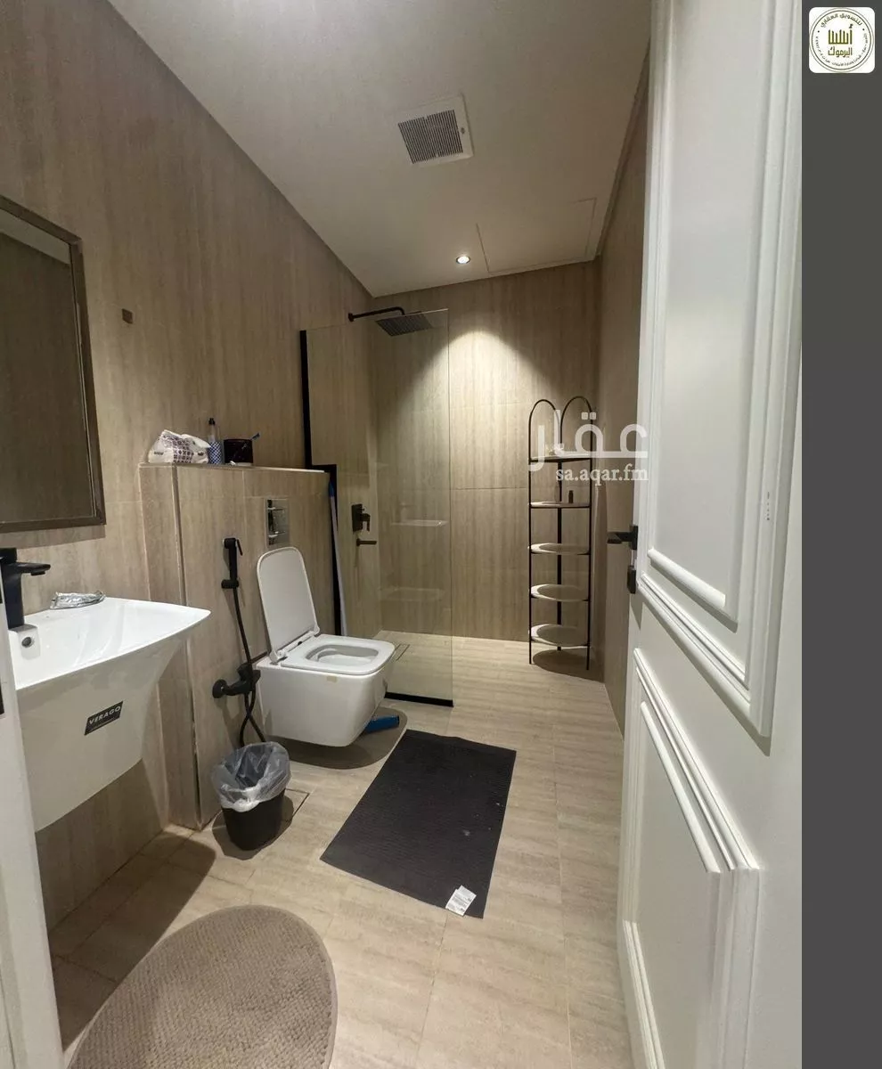 4 bedroom apartment in Ishbiliyah, Riyadh 19