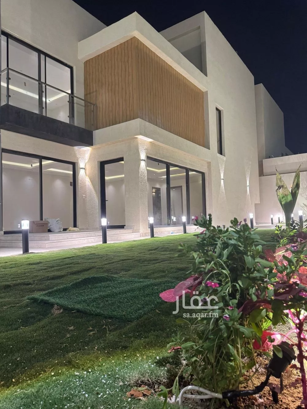 فيلا 8 غرف في الجنادرية 2