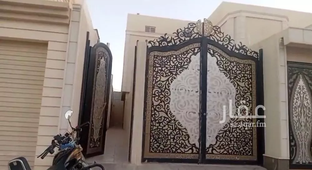 3 bedroom floor in Ishbiliyah 1