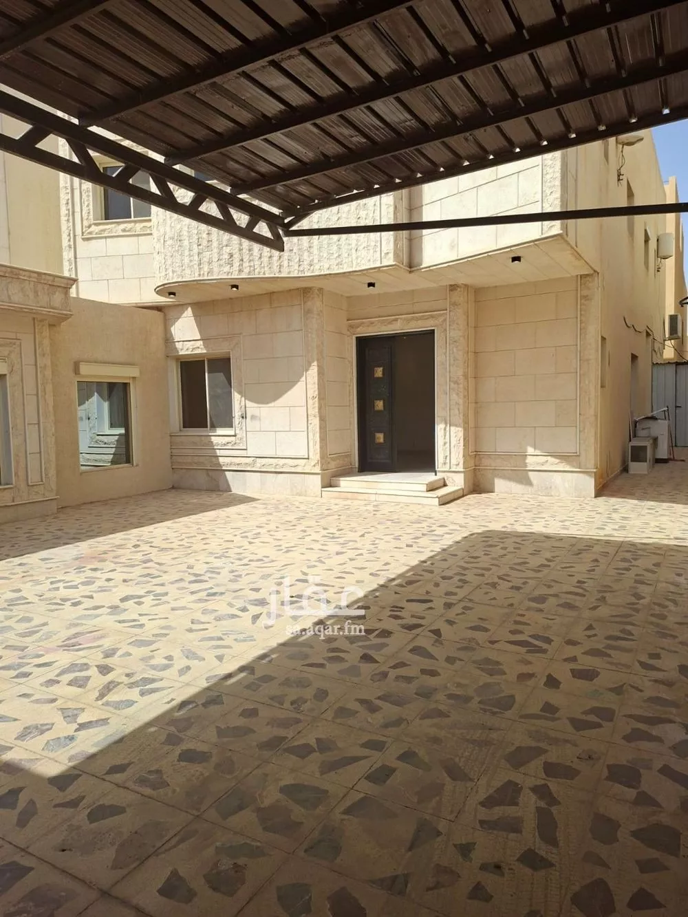 فيلا 5 غرف في الياسمين 2