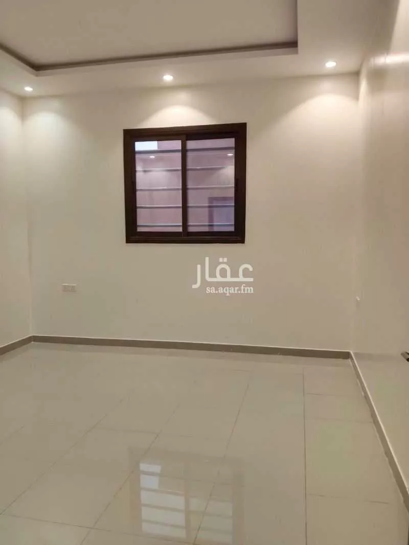 شقة 3 غرف في العارض 1