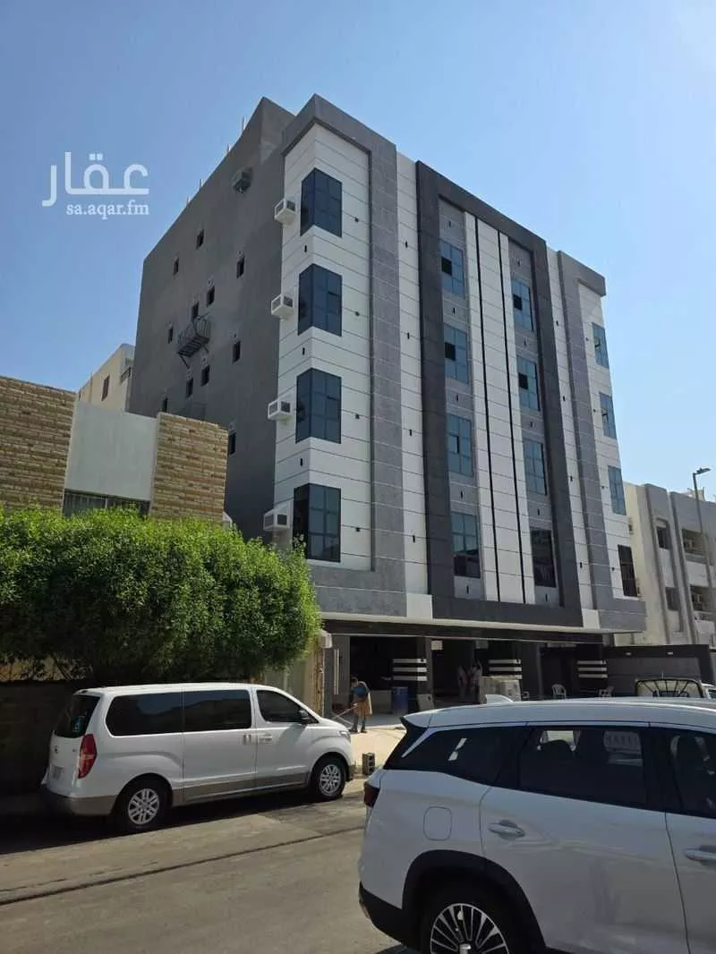 410 sqm building in Al Rawdah 5