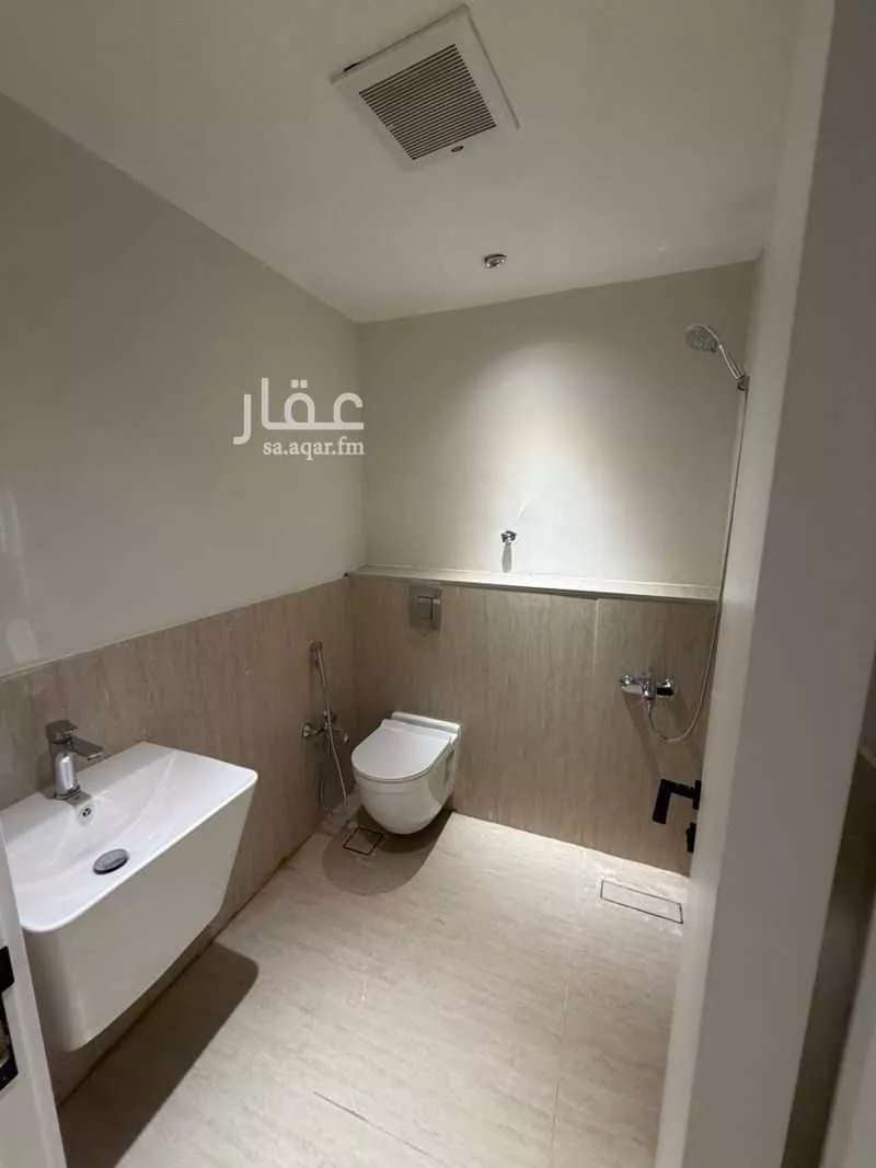 2 bedroom apartment in Al Aqiq 4