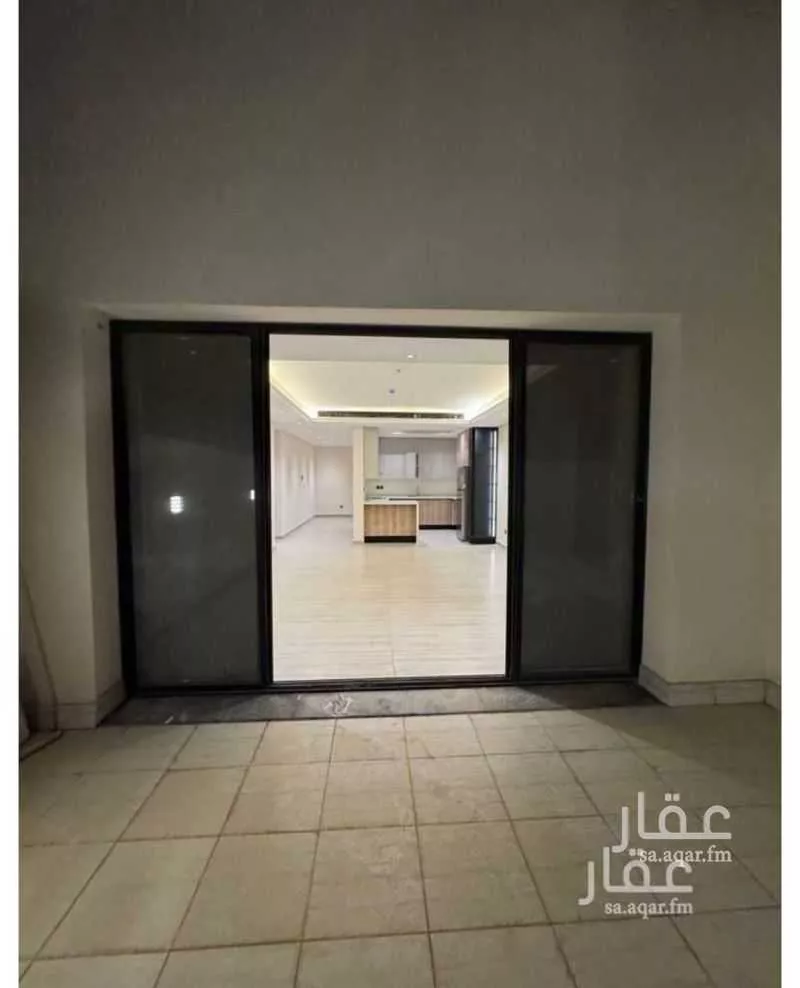 شقة 3 غرف في العقيق 3