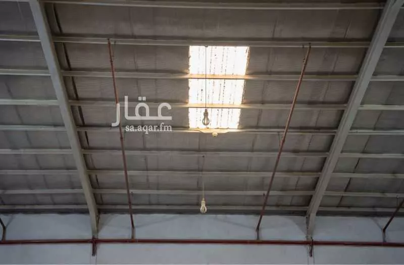 مستودع 7500 م² في العزيزية 3