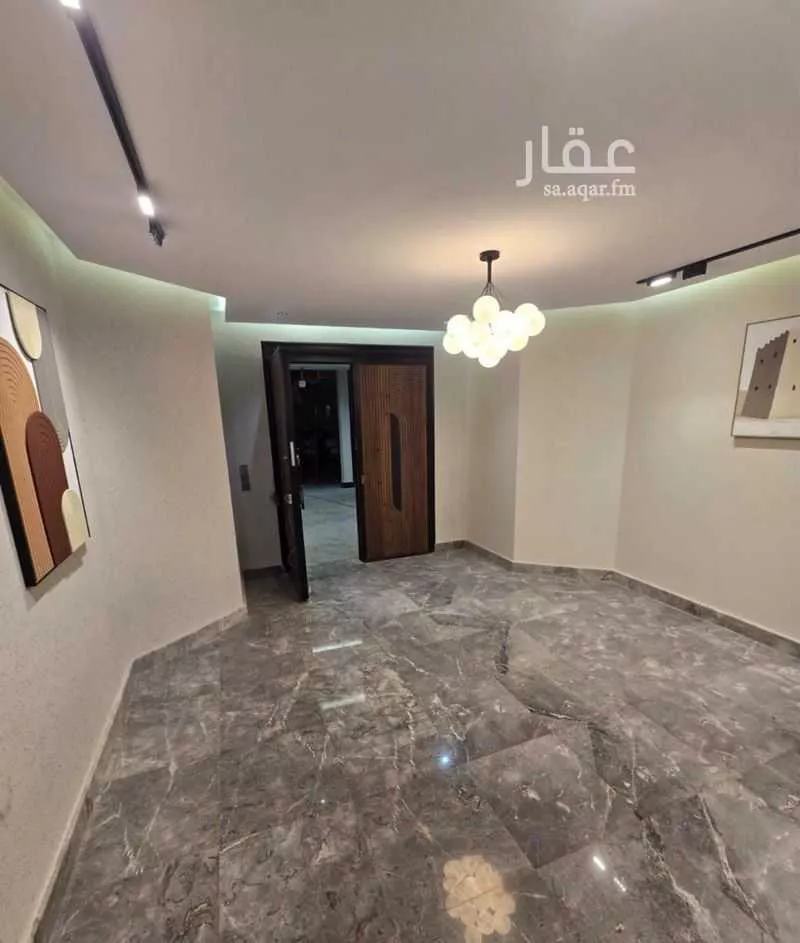 شقة 4 غرف في الروضة 2