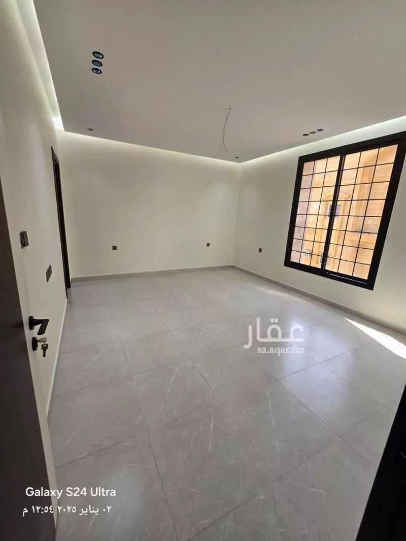 شقة 4 غرف في الروضة 4