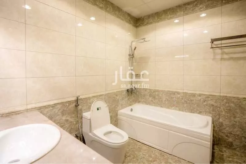 3 bedroom apartment in Al Rusaifah, Makkah 12