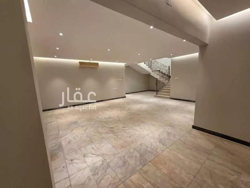 5 bedroom villa in Al Izdihar, Riyadh 9
