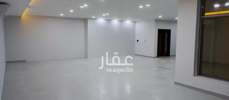 415 sqm warehouse in Al Yaqout 5