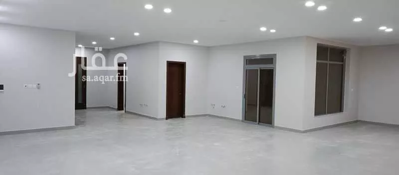 415 sqm warehouse in Al Yaqout 2