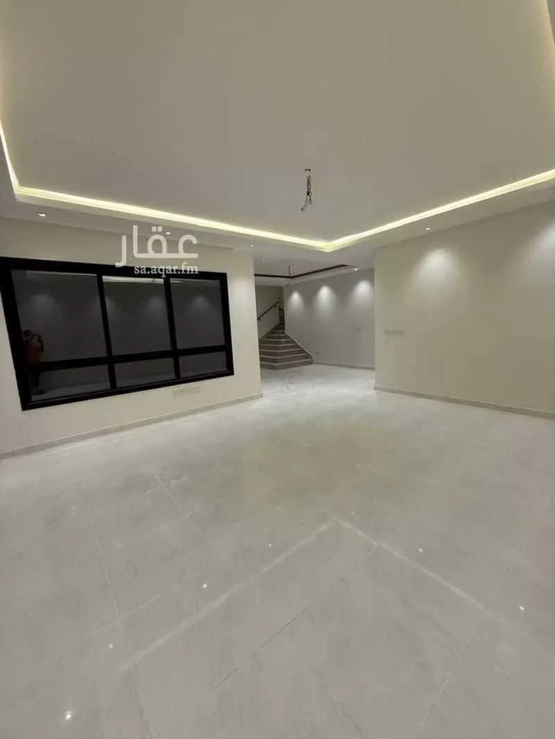 فيلا 4 غرف في الجنادرية 3