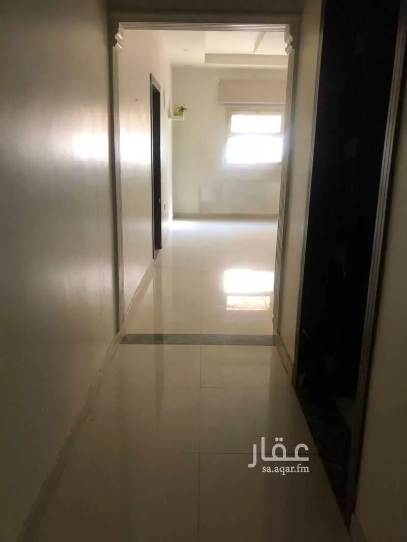 4 bedroom floor in Ad Dar Al Baida 1