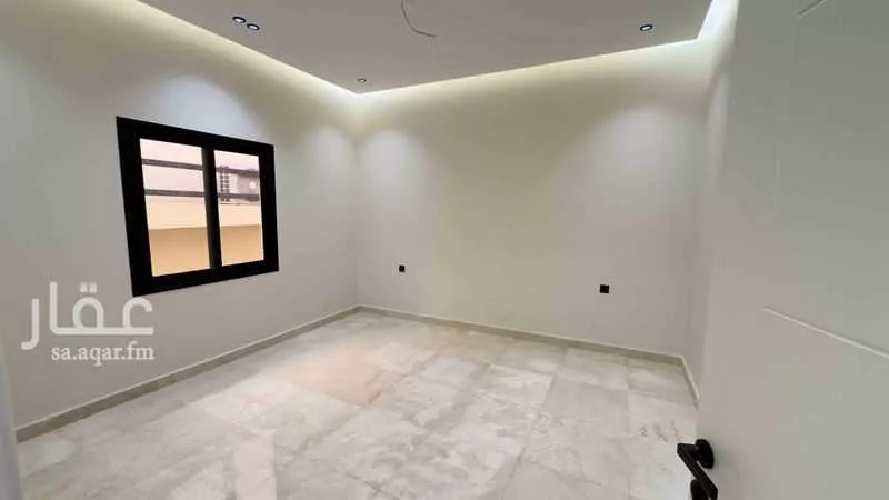 شقة 4 غرف في الروضة 3