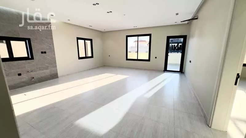 شقة 4 غرف في الروضة 2