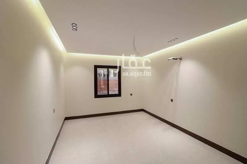 شقة 4 غرف في الروضة 3