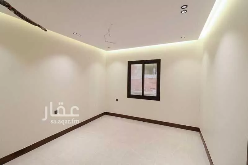 شقة 4 غرف في الروضة 5