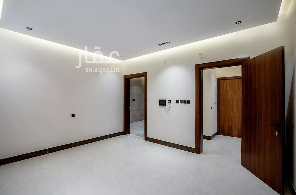 شقة 4 غرف في الروضة 4