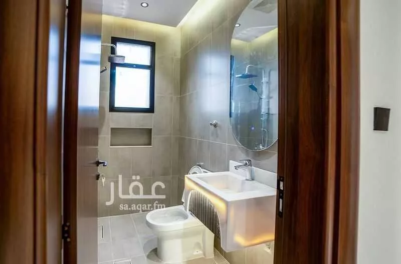 شقة 4 غرف في الروضة 5