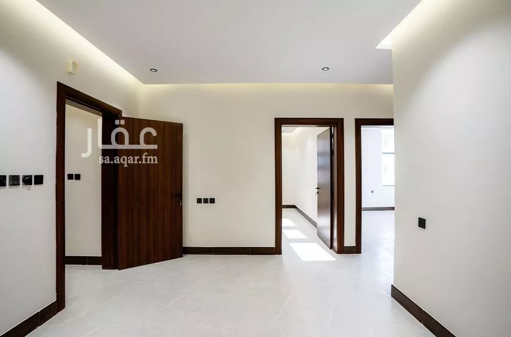 شقة 4 غرف في الروضة 1