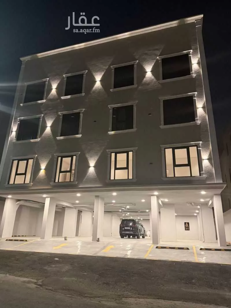 عمارة 135 م² في الجامعيين 4