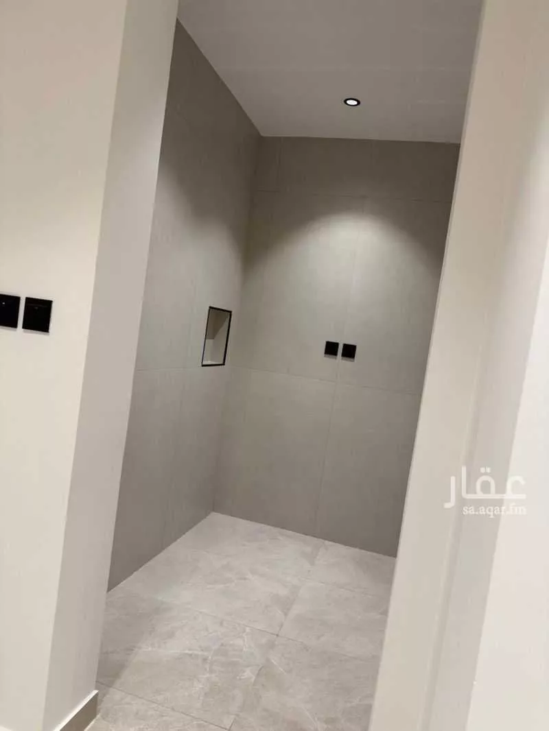 عمارة 135 م² في الجامعيين 2