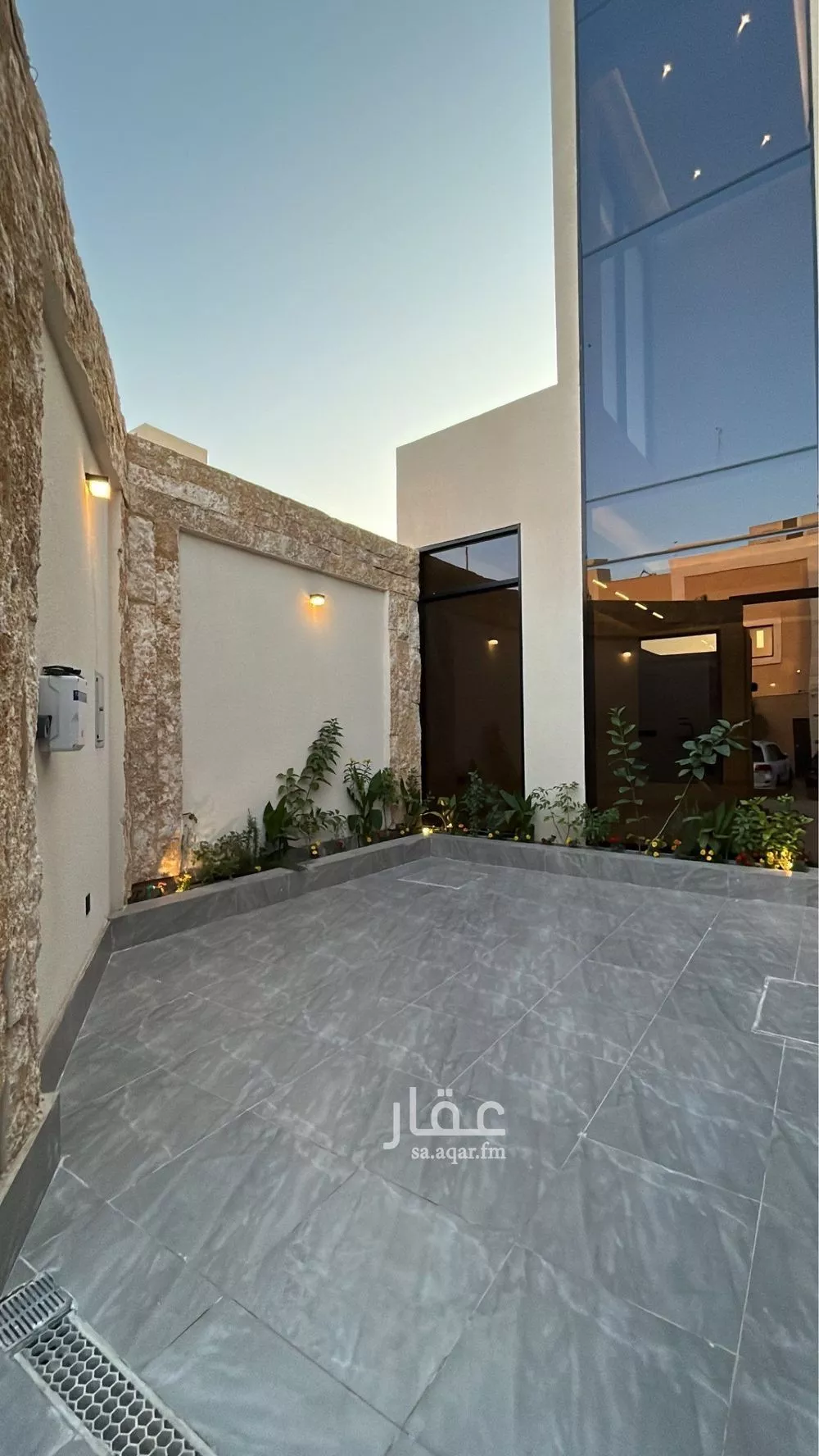 6 bedroom villa in Al Narjis 4