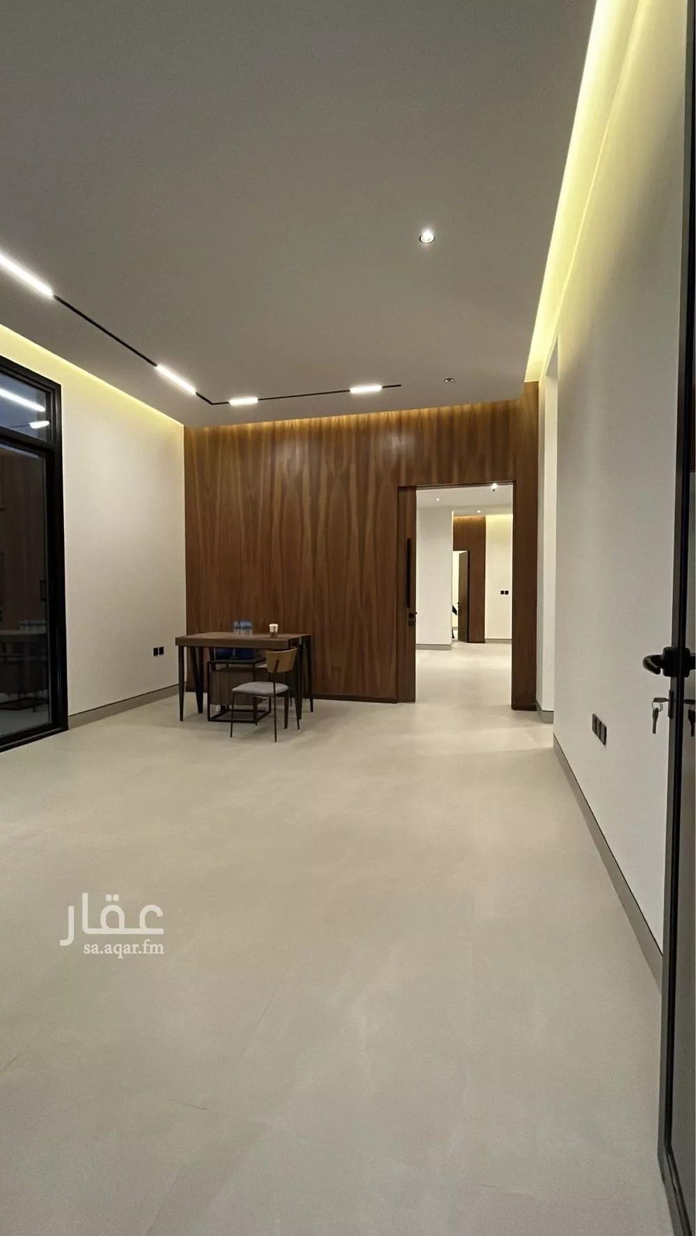 فيلا 4 غرف في العارض 3