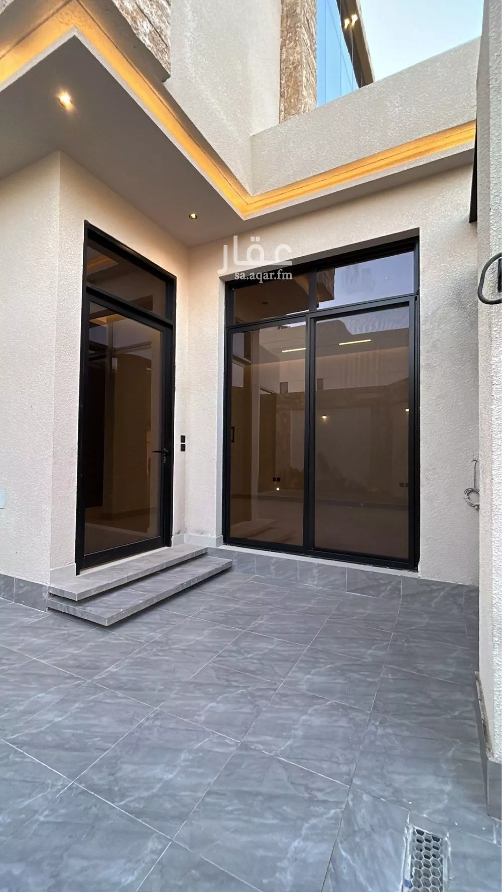 6 bedroom villa in Al Narjis 5