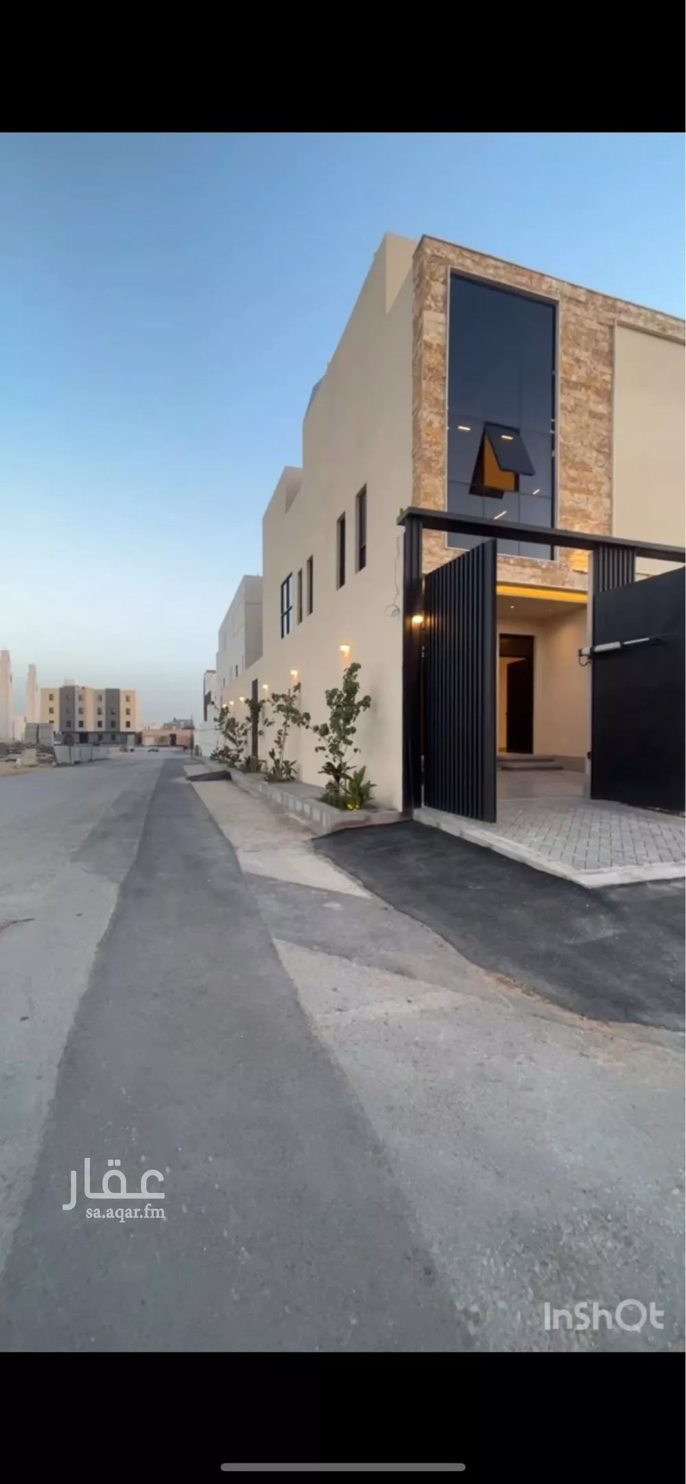 فيلا 4 غرف في العارض 2