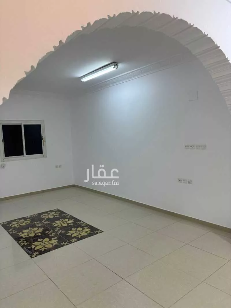 شقة 5 غرف في الدفاع 5