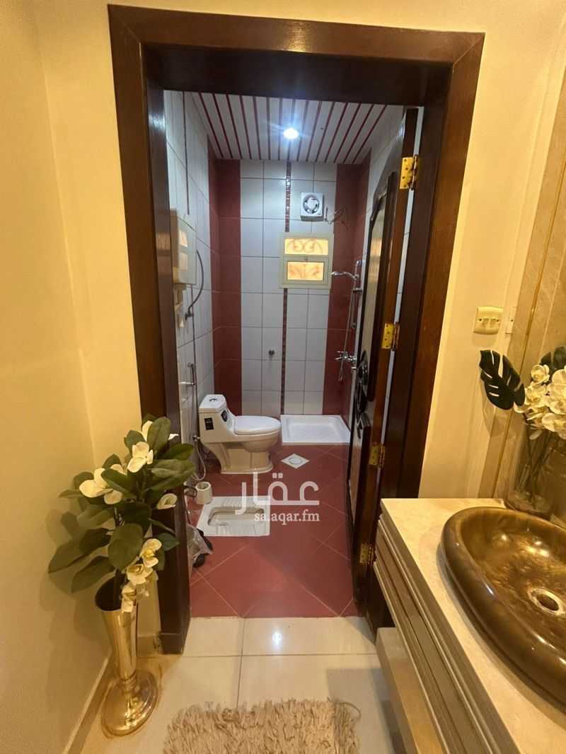 9 bedroom villa in Al Yarmouk, Riyadh 6