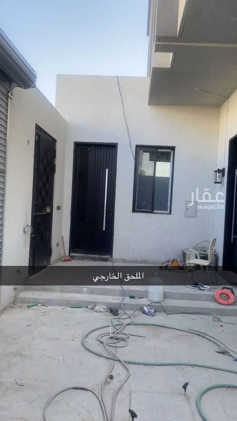 فيلا 4 غرف في العارض 5