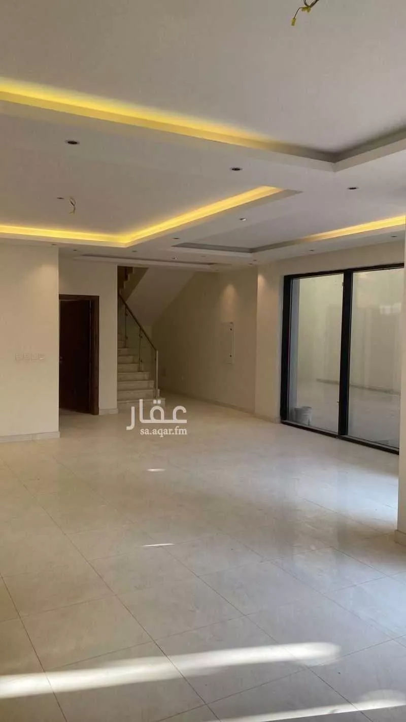 فيلا 5 غرف في الجنادرية 4