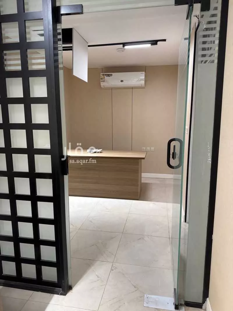 shop in Al Sharafiyah, Jeddah 5