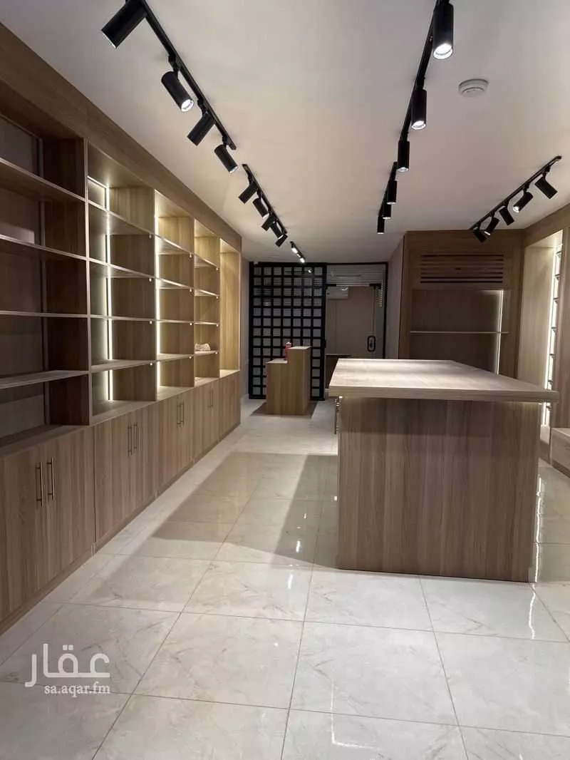 shop in Al Sharafiyah, Jeddah 4
