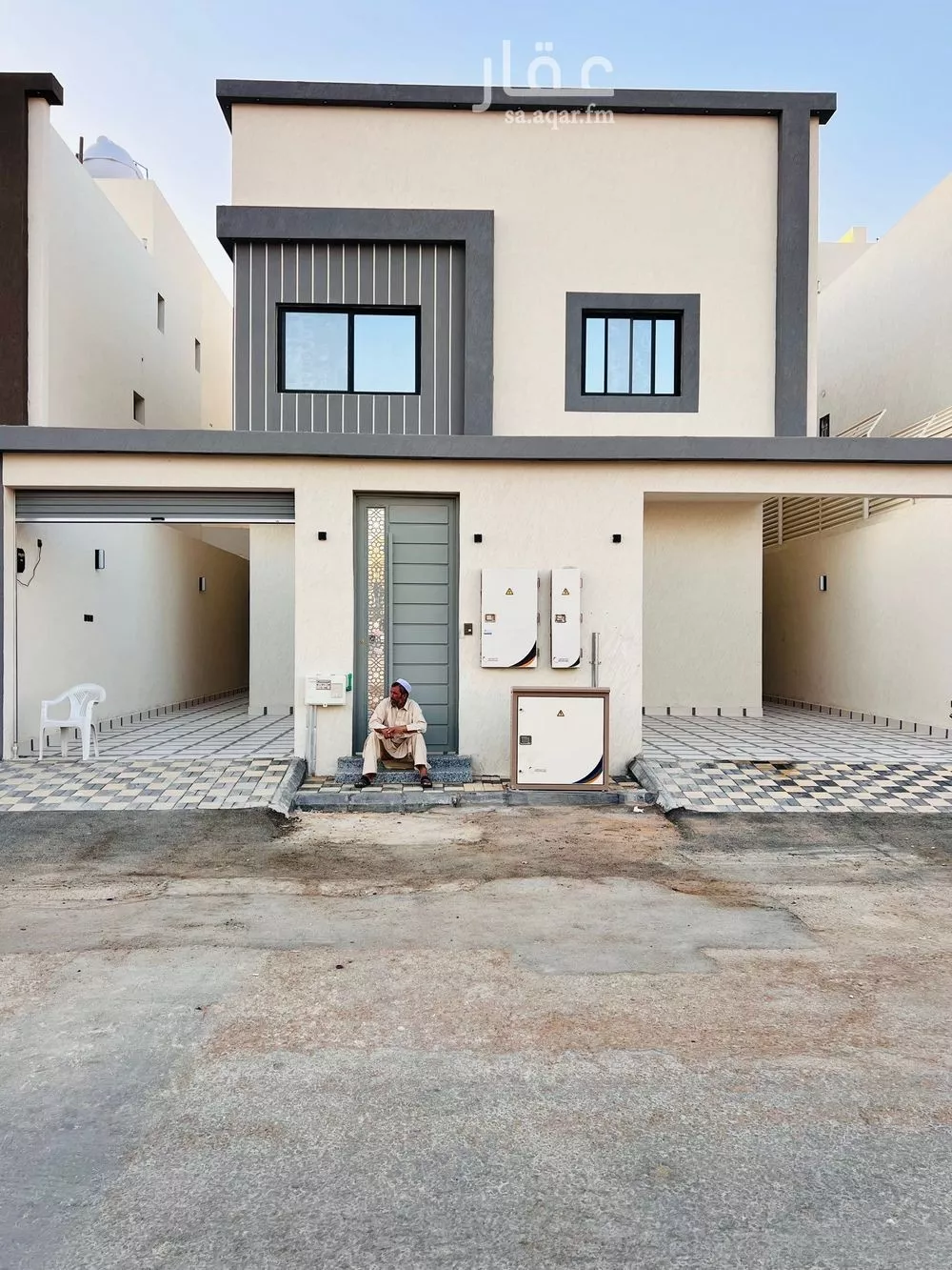 دور 6 غرف في العزيزية