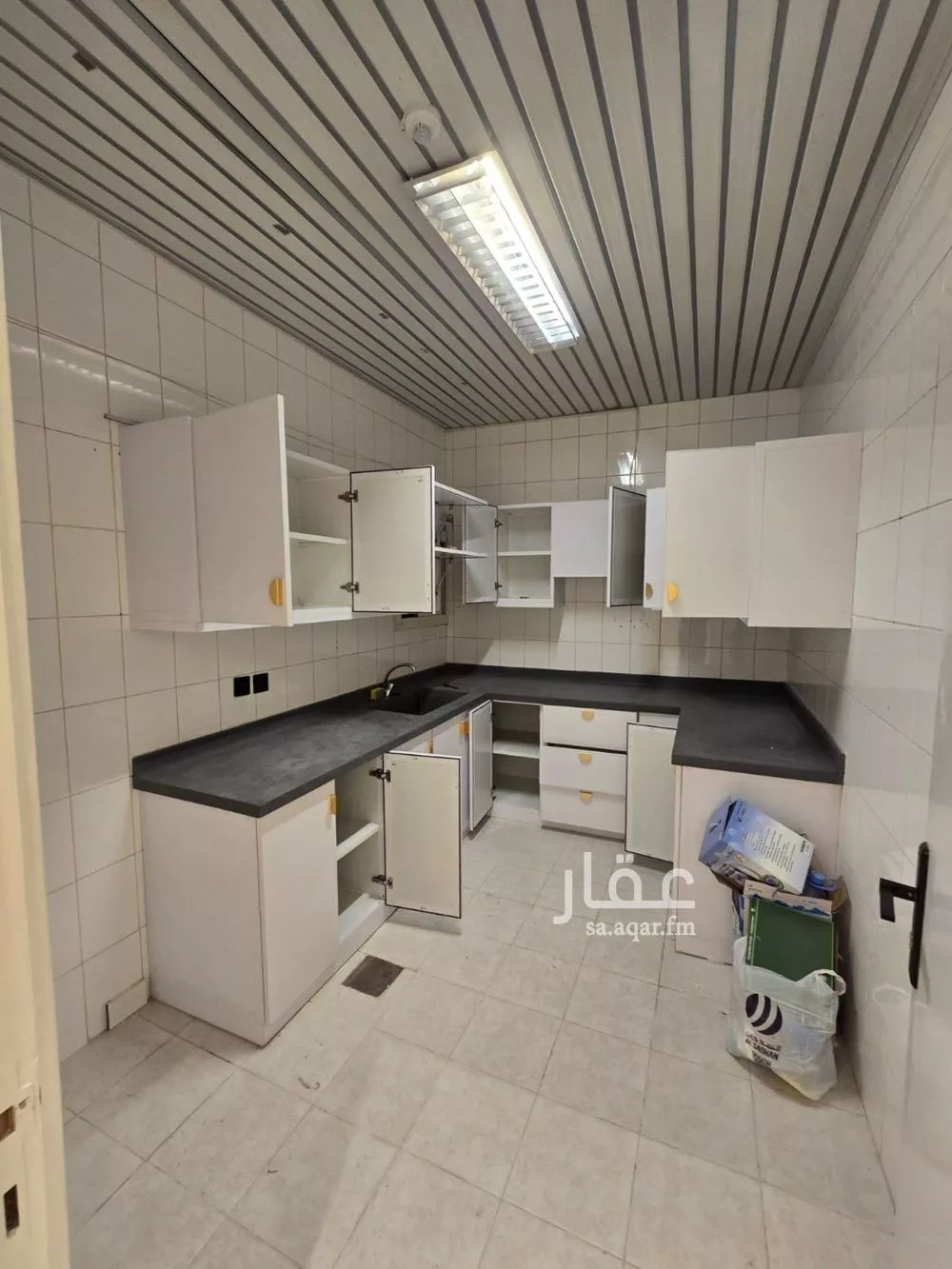 عمارة 625 م² في العقيق 3