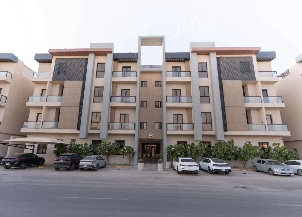 4 bedroom apartment in Qurtubah, Riyadh 17