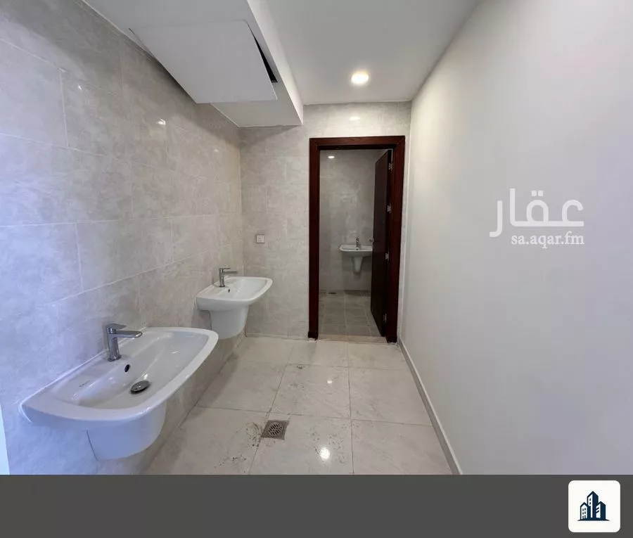 فيلا 4 غرف في الجنادرية 4