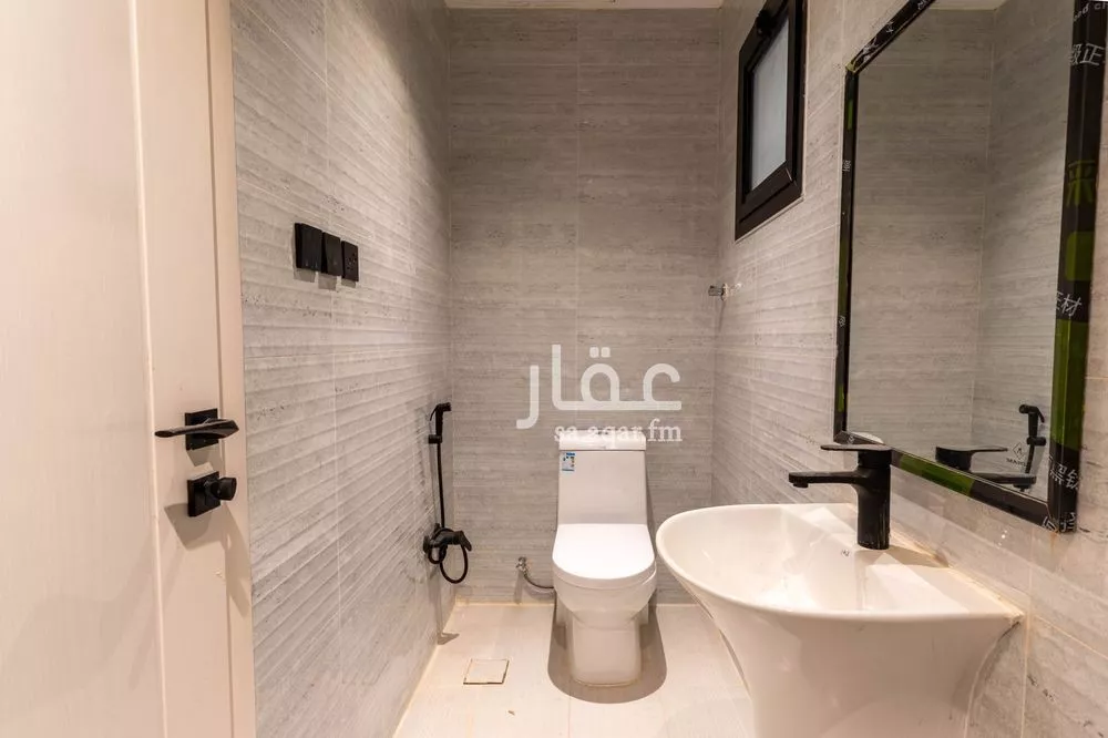 4 bedroom apartment in Qurtubah, Riyadh 7