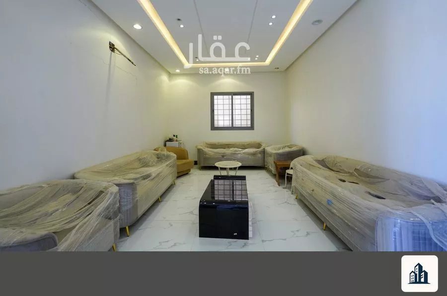 فيلا 11 غرف في العارض 5