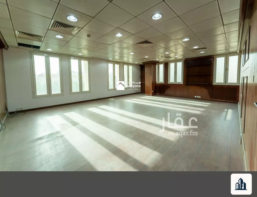 عمارة 625 م² في الملز 4